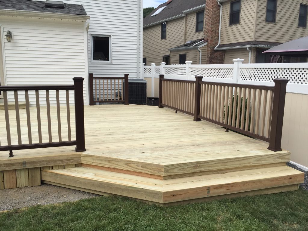 wood deck builders